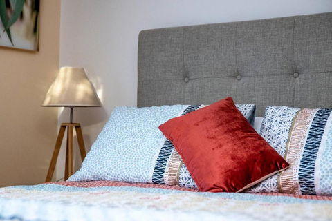 A Little Getaway - 17 Lawson St SWR - Accommodation Brisbane 3