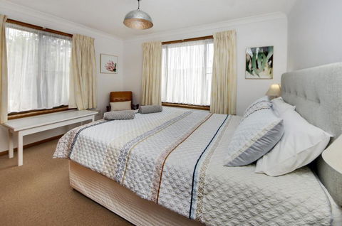 A Little Getaway - 17 Lawson St SWR - Accommodation Brisbane 2
