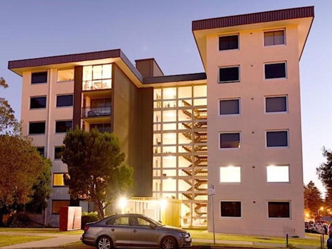 A Little Slice Of Fremantle One Bedroom Character Apartment - Accommodation Brisbane 2