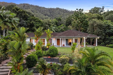 A Piece Of Tropical Paradise-Near Crystal Cascades - Accommodation Brisbane 0