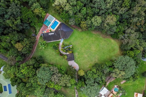 A Piece Of Tropical Paradise-Near Crystal Cascades - Accommodation Brisbane 2