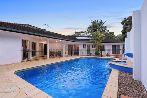 A Piece Of Tropical Paradise-Near Crystal Cascades - Accommodation Brisbane 3