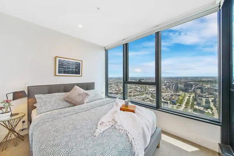 A Stylish & Modern 2BR Apartment Fantastic Views - Accommodation Brisbane 0
