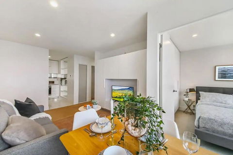 A Stylish & Modern 2BR Apartment Fantastic Views - Accommodation Brisbane 4
