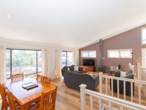 Acacia 5 2 Kirwan Close - Accommodation Brisbane 0