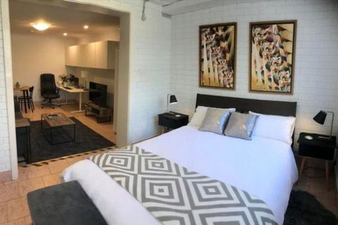 Adorable Studio Nestled In The Heart Of Flynn - Accommodation Brisbane 0