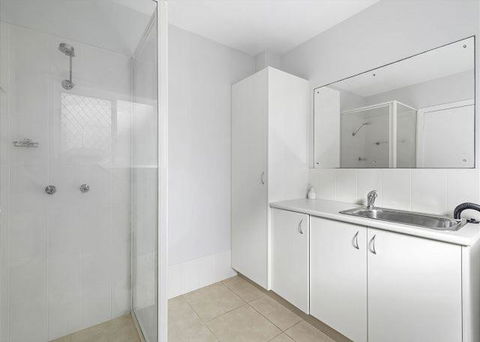 Adrift, 5B Scott Street - Accommodation Brisbane 2