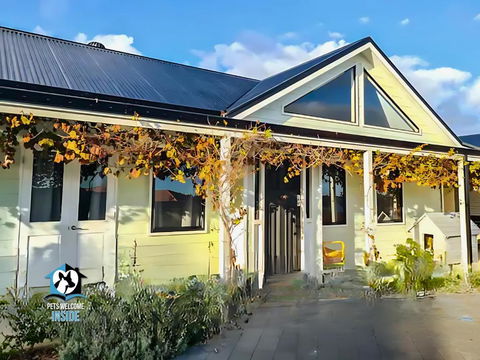 A Beautiful New Property, Walking Distance To The Beach In Esperance WA! - Accommodation Brisbane 0
