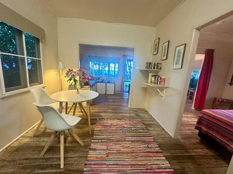 Absolute Beachfront Cottage - Accommodation Brisbane 4