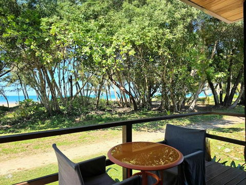 Absolute Beachfront Cottage - Accommodation Brisbane 0