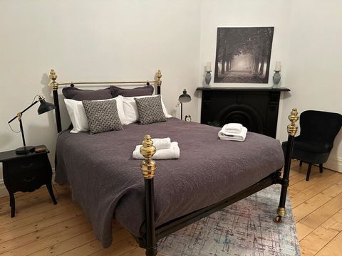 AAA Plus Yapera On Lucan - Accommodation Brisbane 1
