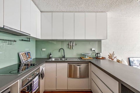 Albert Park Hideaway - A Peaceful Leafy Locale - Accommodation Brisbane 2