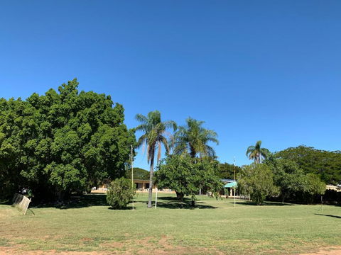 Albert Park Motor Inn-KING BEDS-POOL-SHADED PARKING - Accommodation Brisbane 3