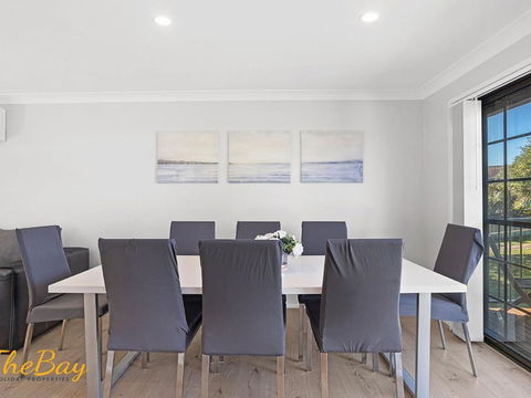 Amaroo Cres No 20 Fingal Bay Holiday Home - Accommodation Brisbane 3
