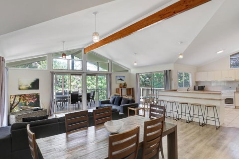 Amaroo House - Accommodation Brisbane 2
