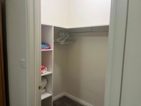 Amazing Private Bedrooms In Doncaster East Near School - Accommodation Brisbane 4