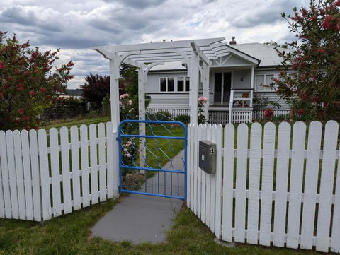 Amiens Cottage. Queenslander, Charming, Central. - Accommodation Brisbane 0
