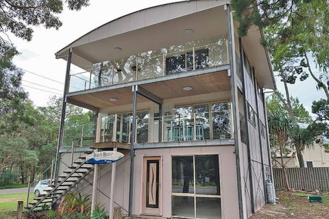 AMITY BEACHHOUSE - Accommodation Brisbane 0