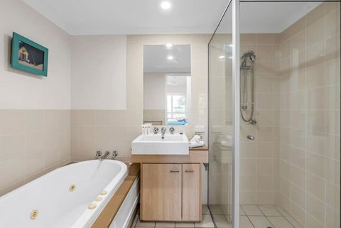 Amphora Palms - By Reef Stays - Accommodation Brisbane 4