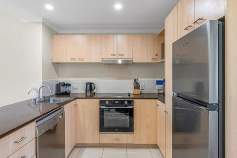 Amphora Palms - By Reef Stays - Accommodation Brisbane 2