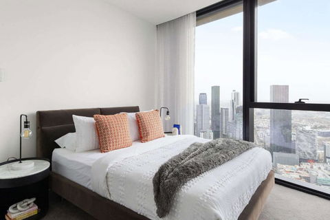An Astonishing 3BR Apt At Sapphire By The Gardens - Accommodation Brisbane 1