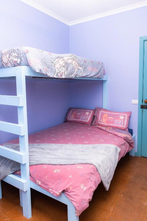 Anglesea Backpackers - Accommodation Brisbane 3