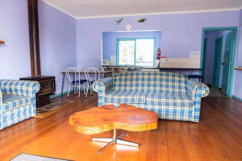 Anglesea Backpackers - Accommodation Brisbane 2