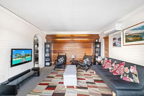 Anjuna, 2 Bedroom Apartment On Canal - Accommodation Brisbane 4