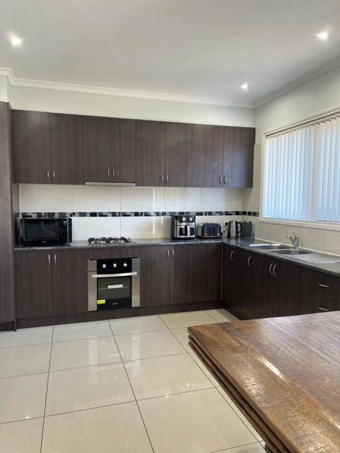 Alexina St Albans - Accommodation Brisbane 4