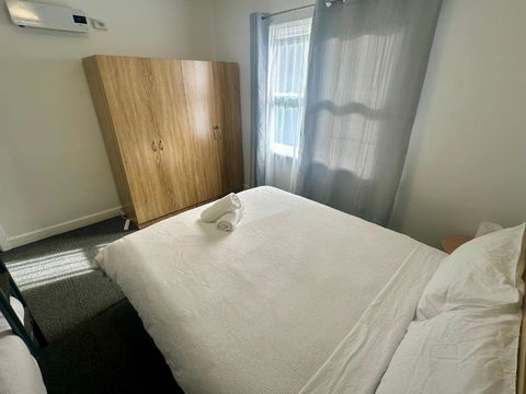 Apartment In The Centre Of Cooma - Accommodation Brisbane 3