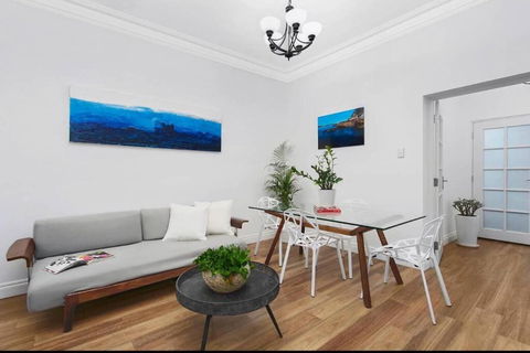 Apartment On Balmoral Beach Hill - Accommodation Brisbane 4