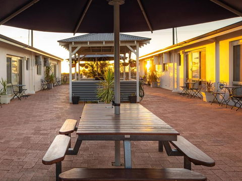 API Pelican Beach Front Apartments Kalbarri - Accommodation Brisbane 3
