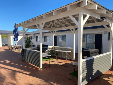 API Pelican Beach Front Apartments Kalbarri - Accommodation Brisbane 4