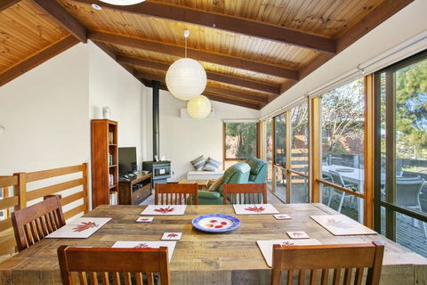 Apollo Bay People N Paws - Accommodation Brisbane 1