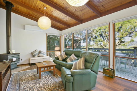 Apollo Bay People N Paws - Accommodation Brisbane 2