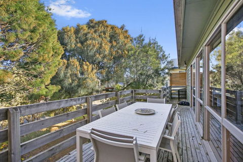 Apollo Bay People N Paws - Accommodation Brisbane 3