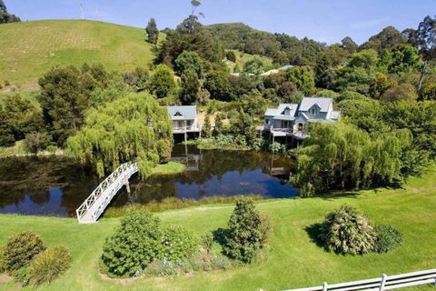 Apple Tree Cottage - Accommodation Brisbane 0