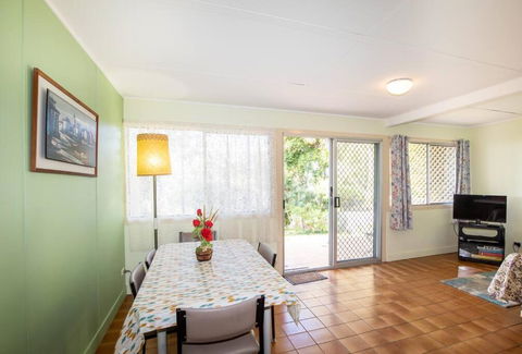 ARCADIA -Straddie Original 3 Bedroom House With Ocean Views - Accommodation Brisbane 1