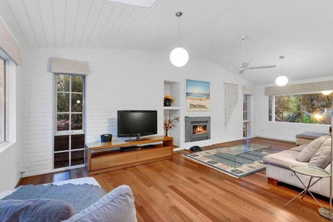 Archies - Private Coastal Sanctuary, Perfect For Familes, Linen Included - Accommodation Brisbane 2