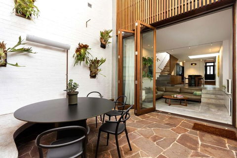 Architecture Designed Terrace - Accommodation Brisbane 2