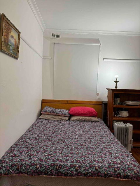 Ashburton Big Room With Shared Bathroom 1 - Accommodation Brisbane 0