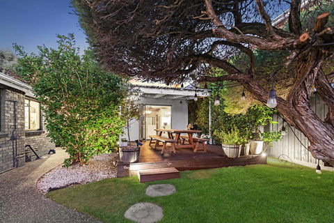 Aspendale Beach House - Accommodation Brisbane 1
