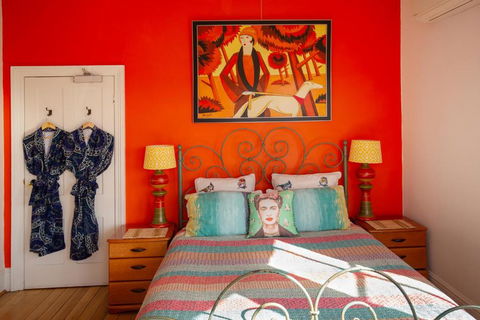 Assemblage Boutique Art B & B - Accommodation Brisbane 3