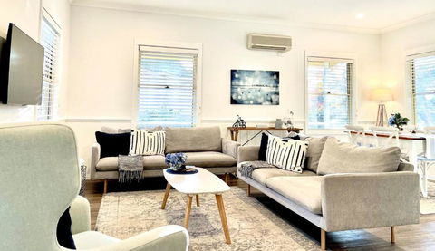 Autumn Beauty - Mountain View Cottage 3 - Accommodation Brisbane 4