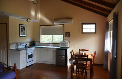 Avoca Cottages VICTORIA - Accommodation Brisbane 4