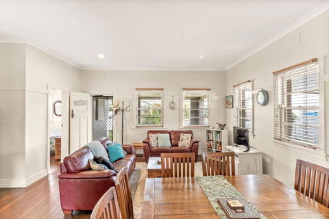 Avondale 7 Cashmore Street - Accommodation Brisbane 1