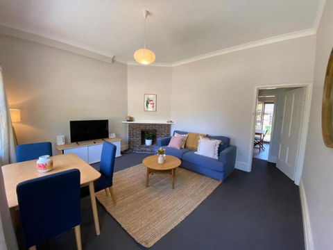 Awesome Apt Meters From Indian Ocean Beach - Accommodation Brisbane 2