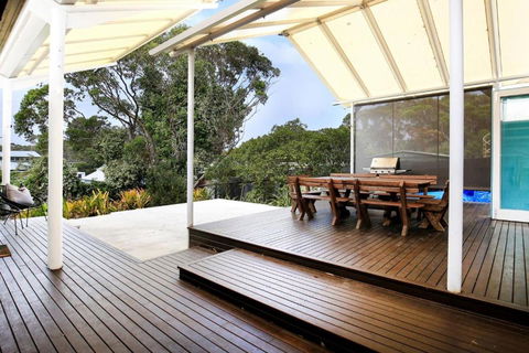 Ayana - Pet Friendly - Directly Opposite Beach - Fireplace - Accommodation Brisbane 1