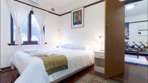 B4 Crawley Apartment 1 BRM & Sleepout Near UWA - Accommodation Brisbane 1