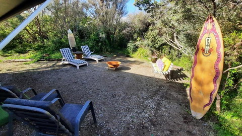 Back Beach Retro Van - Accommodation Brisbane 2